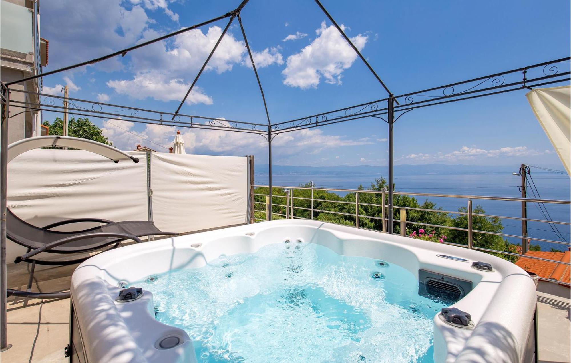 Stunning Apartment In Mošćenička Draga Εξωτερικό φωτογραφία