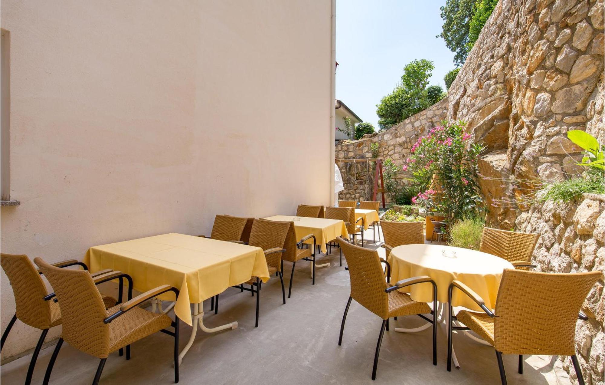 Stunning Apartment In Mošćenička Draga Εξωτερικό φωτογραφία
