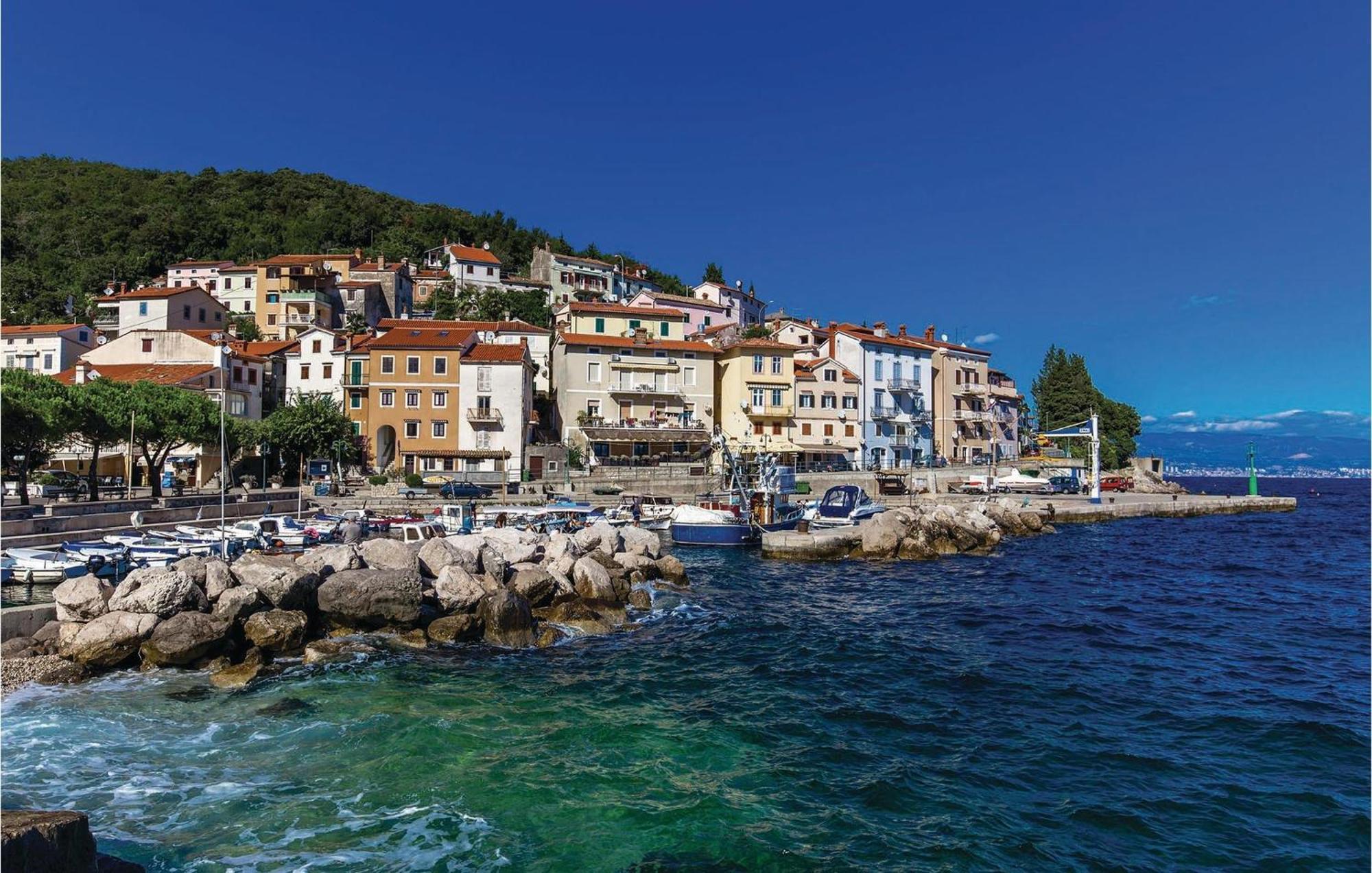 Stunning Apartment In Mošćenička Draga Εξωτερικό φωτογραφία